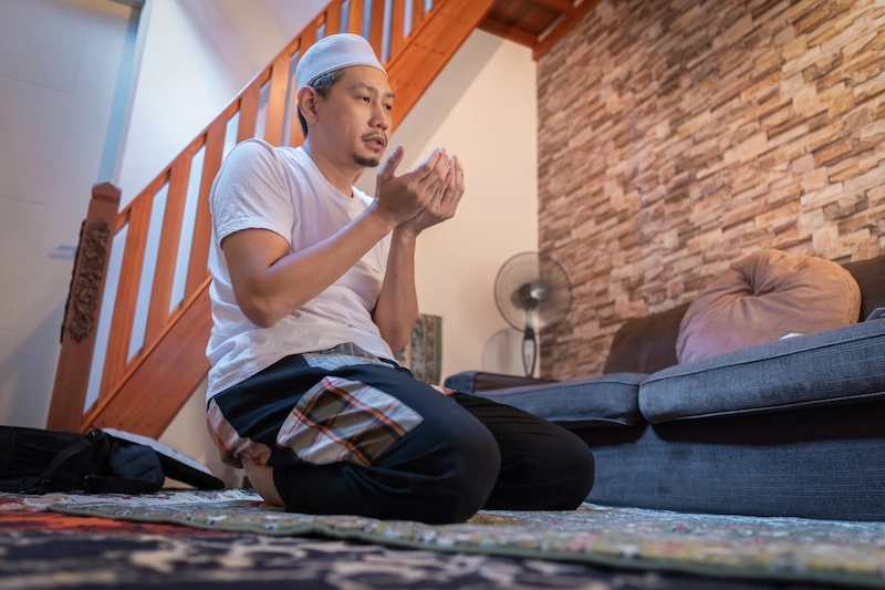 Mushola di Dekat Tangga Rumah