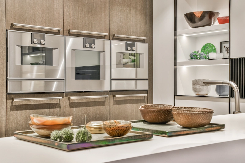 Kitchen Set Mewah dengan Sistem Penyimpanan Cerdas