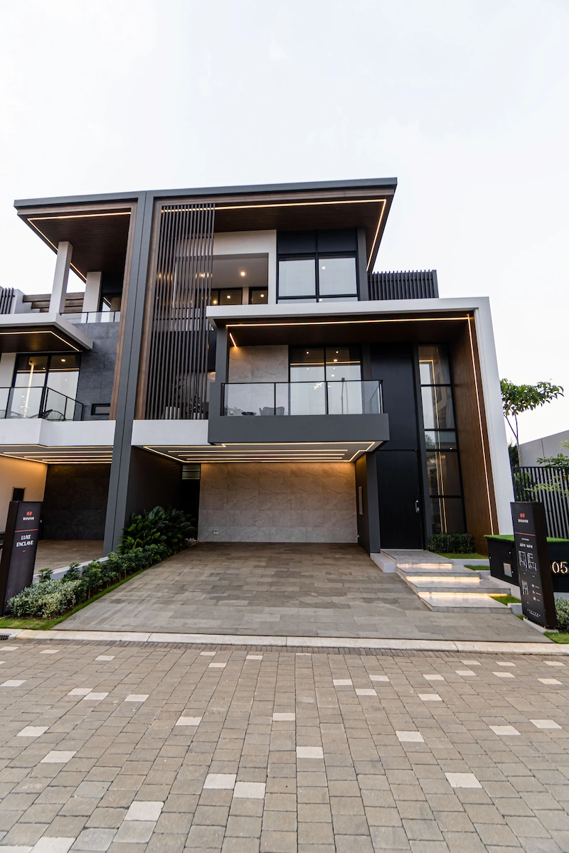 Keramik Polos yang Elegan