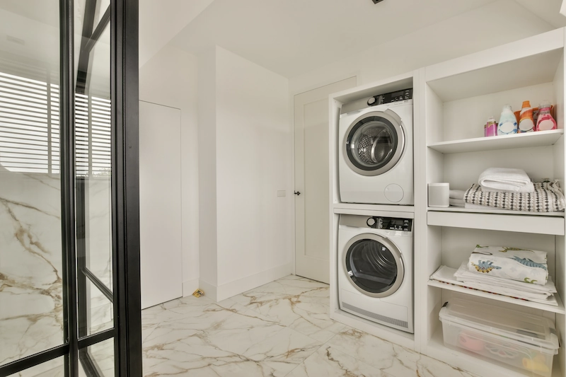 Laundry Room Minimalis Vertikal